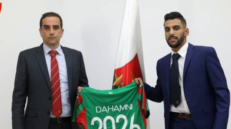 توحيد الزّيّ أثناء توقيع العقود.. احترافية أم حملة موسمية لِجني “الدّلّاع”؟