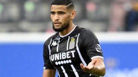 آدم زرقان ممرر حاسم ويقود شارلوروا لتحقيق الفوز