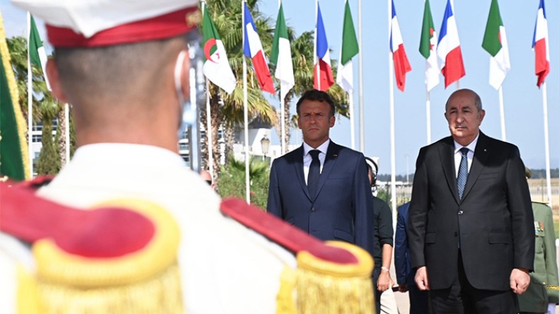 باريس تراهن على “القوى الناعمة” لمحو عارها في الجزائر