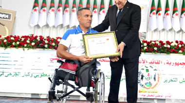 Le Président Tebboune préside une cérémonie a l’occasion de la Journée nationale de l’ANP