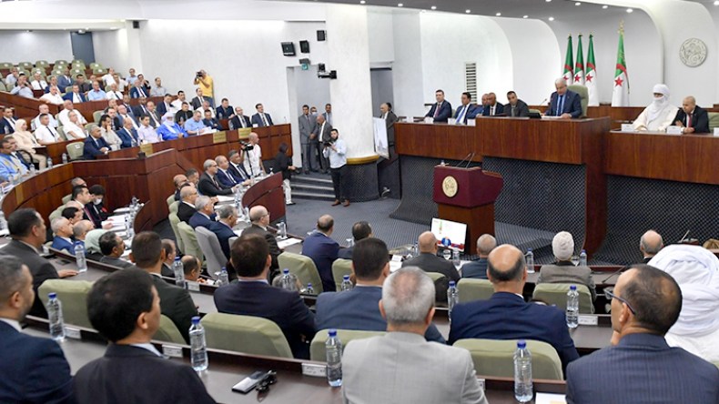 لا “استعجالية” للقوانين في الدورة البرلمانية الجديدة