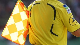 الفيفا تطالب بعدم خضوع حكام المونديال إلى الاختبارات البدنية في بلدانهم