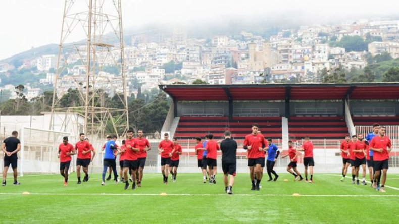 اتحاد العاصمة.. خسائر بِمليارَي سنتيم بعد إلغاء التربّص
