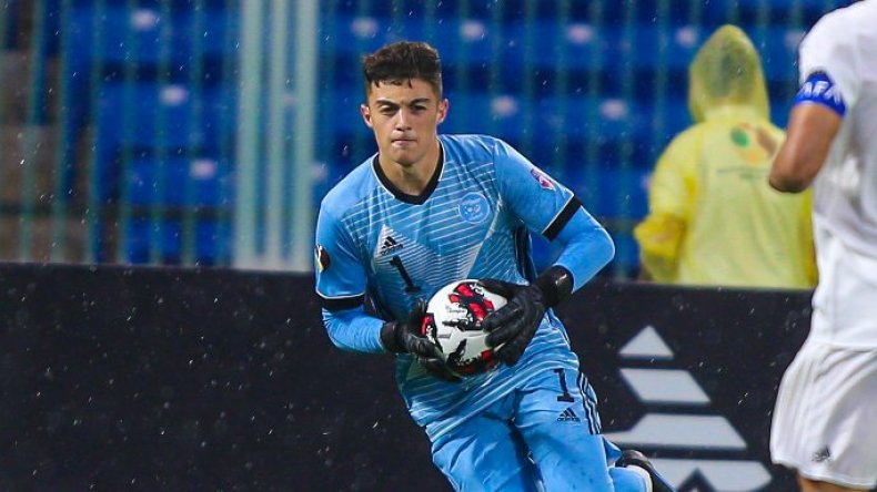 إدارة المولودية تُدافع عن الحارس ملالة