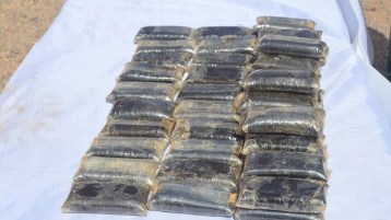 حرب سوداء على “الأبيض”