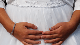 كل أسبوع زيجة.. طفلة مصرية تزوجت أربع مرات خلال شهر واحد