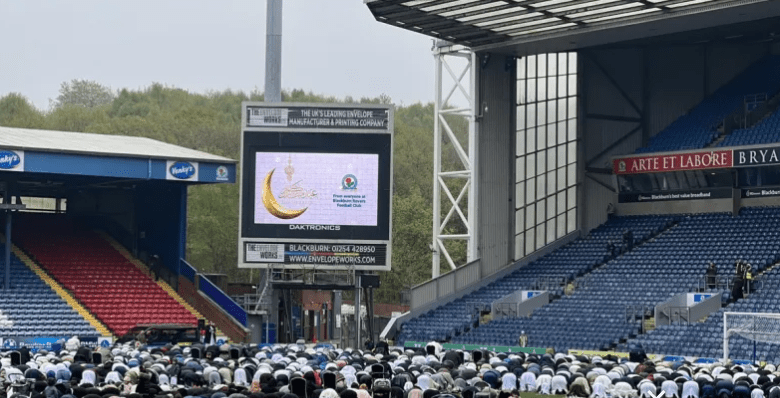 Un club anglais consacre a ses supporters musulmans une salle de prière