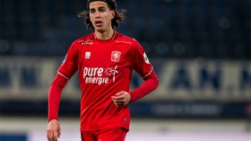 زروقي: أشعر بخيبة أمل بعد فشل صفقة انتقالي إلى فينورد