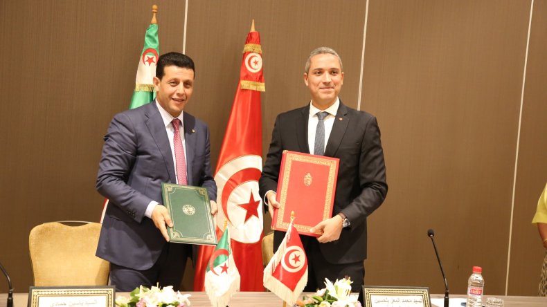 6 توصيات للتعاون السياحي بين الجزائر وتونس