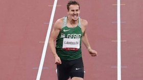 ميدالية برونزية للجزائري عبد المالك لحولو في سباق الـ400 حواجز