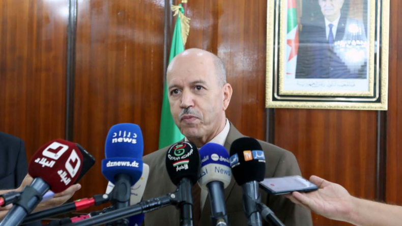 وزير الصحة يعلن عن مناصب ورتب جديدة للأطباء العامين في المؤسسات الصحية