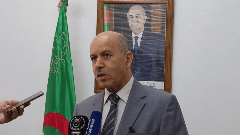 تخصصات مھنیة جدیدة في مجالات النظافة الاستشفائية بالجزائر