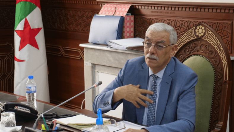 ولاية الجزائر: حاويات “عصرية” لجمع و فرز النفايات حسب المعايير العالمية