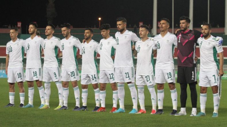 بوقرة يجلب 26 لاعبا لِودّيتَي نيجيريا والسودان