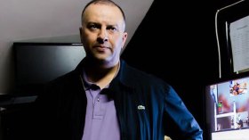 أنت صحفي.. من أين لك كل هذه الثروة يا رحماني؟