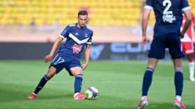 دولي جزائري يتّجه لِفسخ العقد بعد 16 يوما من إمضائه!