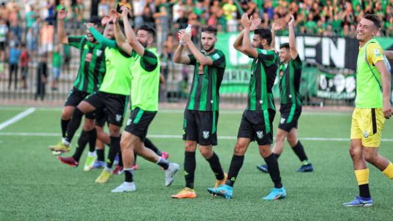 شباب قسنطينة  ينفرد بِكرسي الصّدارة