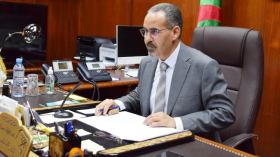 وزير الرياضة يشترط المستوى الجامعي لِرئاسة الاتحادية