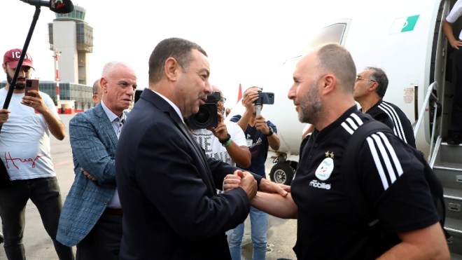 بِالفيديو: وصول وفد “الخضر” إلى وهران