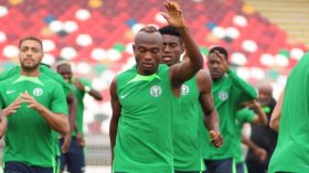 منتخب نيجيريا يصل إلى وهران