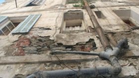 شرفات آيلة للسقوط ومبان مصنفة في الخانة الحمراء بسيدي أمحمد