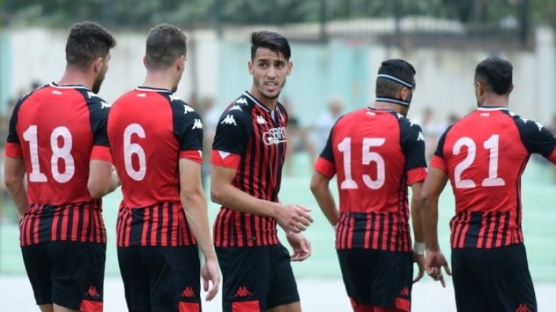 عزف ثنائي للسنافر وسوسطارة