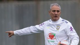 “أنهض على الرّابعة صباحا وأبدا في ركل السّرير”!