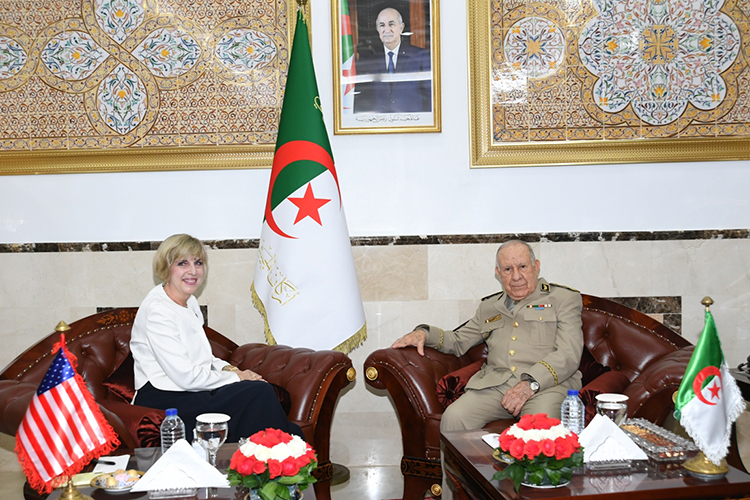 Saïd Chanegriha reçoit l’ambassadrice US en Algérie