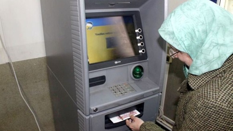 “خدمة جديدة” لحاملي بطاقات الدفع البريدية والبنكية في الجزائر