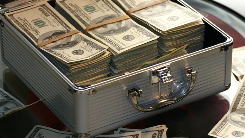 فضيحة “تهريب” 124 مليون دولار أمام القضاء أكتوبر القادم