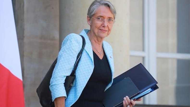 الحكومة الفرنسية تستعجل تجسيد التقارب مع الجزائر