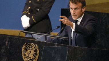 Entre la Russie et l’Occident, Macron s’en prend aux non-alignés