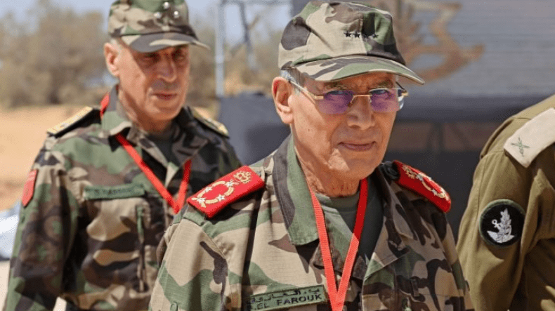 اعتقال 16 عسكريا مغربيا قرب الحدود مع الجزائر بتهم التمرد على القيادة