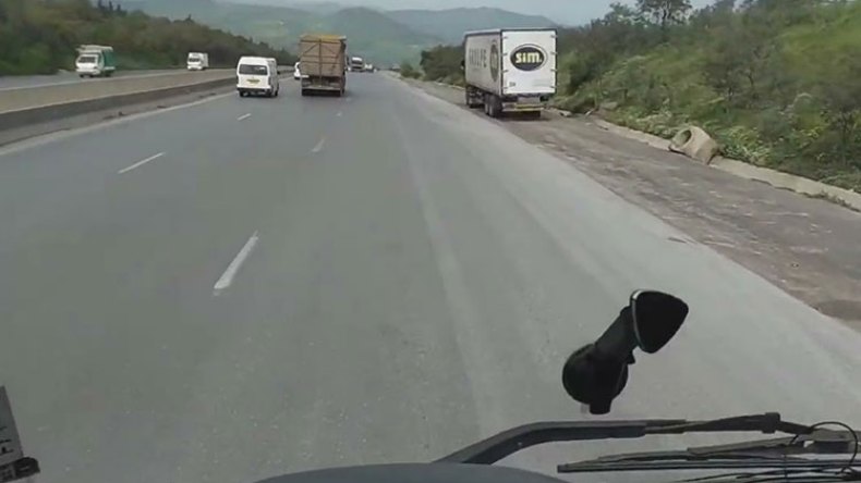 “صفر حوادث” بعد منع منحدر الجباحية بالبويرة على الشاحنات