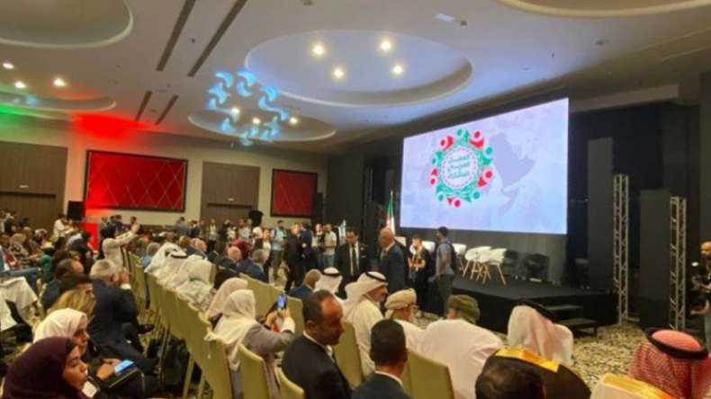 نخب متفائلة بدور الجزائر في لم الشمل العربي