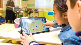 إقبال كبير على “المدارس الرقمية” النموذجية