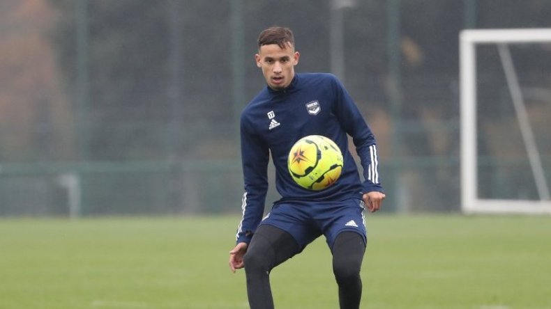 زرقان يلجأ إلى البطولة اليونانية لإنقاذ مشواره الكروي