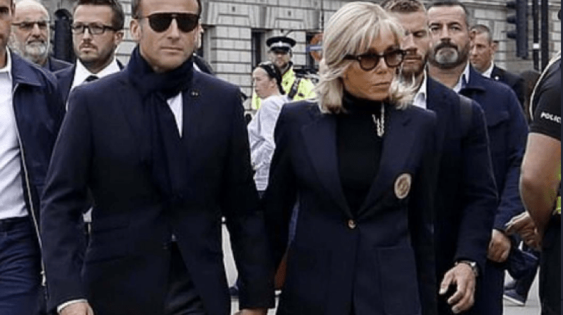 ماكرون وزوجته بأحذية رياضية في عزاء الملكة إليزابيث الثانية!