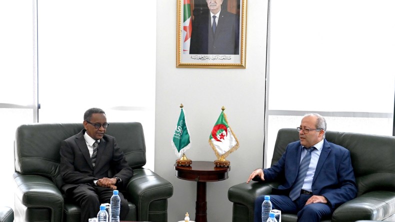 بوسليماني يؤكد تسخير كافة الامكانيات لانجاح تغطية القمة العربية