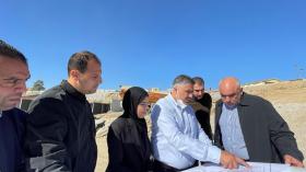 بالصور.. بلعريبي يقوم بزيارة فجائية إلى موقع 13300 مسكن بسيدي عبد الله