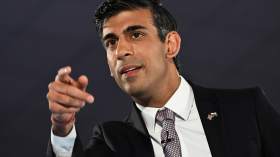 ريشي سوناك رئيس الوزراء الجديد في بريطانيا “أغنى مرّتين” من الملك