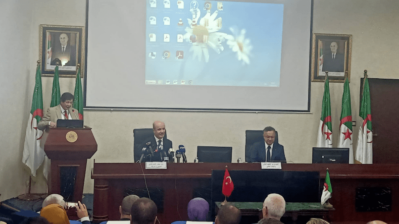 بداري: 15500 طالب وأستاذ توجهوا لتركيا منذ 2005 في إطار البحث العلمي