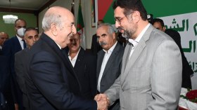 الرئيس تبون يحضر جانبًا من إجتماع لم الشمل من أجل الوحدة الفلسطينية