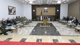 الرئيس تبون: الجزائر تسعى دائمًا للمساهمة في إرساء الاستقرار بالمنطقة