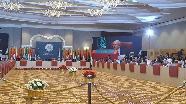 وزير الخارجية التونسي: الجزائر أتاحت لنا لأول مرة التشاور الثنائي على الهامش