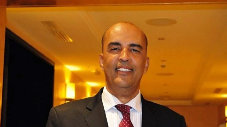 الرئيس تبون هو الوحيد الذي ينصف ليبيا من دون التدخل في شؤونها