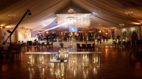 جزائريون يتجهون صوب البذخ في إحياء أبسط المناسبات