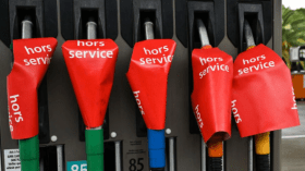 Pénurie de carburants: Grève dans les raffineries en France