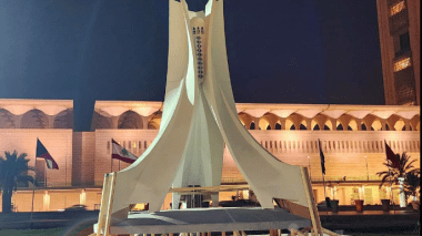 ساحة جامع الجزائر تتزين بمجسمات لمعالم العواصم العربية