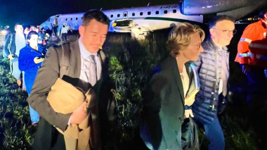 Avion sorti de piste a Orly: Une ministre française a bord